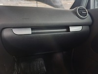 фото thumb №1, Бардачок з панелі правий пасажира 8p1857035c audi a3 8p 03-05