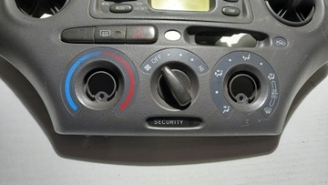 фото thumb №4, Панель кондиціонера дисплей toyota yaris i 00r