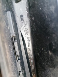 фото thumb №4, Решітка бампера права land rover velar r