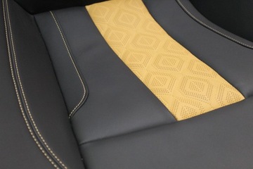 фото thumb №9, Bmw m8 f92 g15 оббивка сидіння диван компетиція