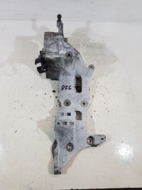 Кронштейн кронштейн генератора 04l903143d vw audi skoda a6 a4 2.0 tdi Недорого, фото thumb