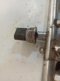 фото thumb №11, Volkswagen vw passat b8 планка впрыскивающий 06k133317h