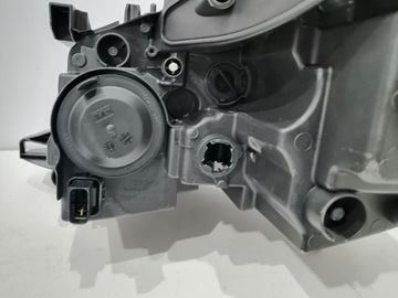 фото thumb №10, Лампа правая передняя перед peugeot 2008 i новая оригинал hal 5980