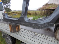 фото thumb №4, Bmw 2 f45 поріг лівий кузов