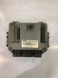 фото thumb №1, Бортовой компьютер двигателя renault 0281011390 8200310863