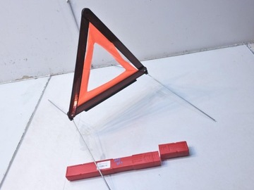 ПРЕДУПРЕЖДАЮЩИЙ ТРЕУГОЛЬНИК AUDI A4 B7 7L0860251