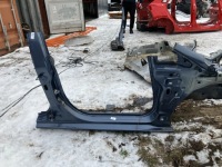 фото thumb №1, Порог правый стойки четверть ford fiesta mk8 17- 5d