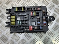 фото thumb №1, Рамка / модуль запобіжників bmw 1 f20 f21 2013 9261111