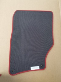 фото thumb №6, Килимки велюрові audi q7 4l1061275papat перед