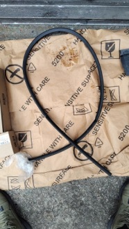 фото thumb №1, Vw touareg iii прокладка капот 760823707