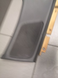 фото thumb №7, Маскувальна накладка динаміка зад a4 b6 cabrio 8h0867081