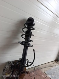 Sandero 3 logan амортизатор поворотный кулак mcperson правый перед 4ooo пробег Недорого, фото thumb