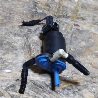 фото thumb №8, Audi a6 s6 c4 4a насос розпилювача скло передньої 021168 103173 topran