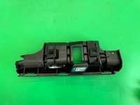 фото thumb №3, Ползун крепление бампера заднего левая задние зад 31323158 volvo c30 06-