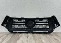 фото thumb №9, Toyota hilux viii lift 2017-2020 решітка радіатора решітка радіатора бампер перед 53111-yp100