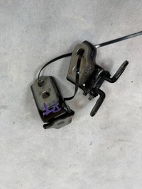 фото thumb №1, Петлі двері правий задня renault austral tegne