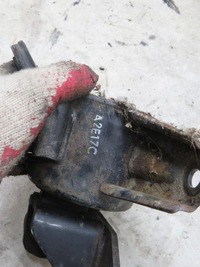 фото thumb №4, Лапи подушка коробки левая sportage iii 1.7 crdi