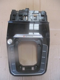 фото thumb №1, Рамка тунель перемикачі 5g0980611 vw passat b8