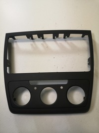 фото thumb №1, Рамка консоли skoda оригинальный номер 5l0858069g