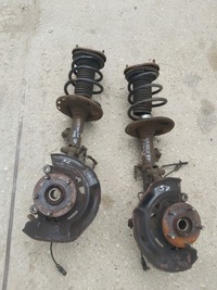 фото thumb №1, Toyota verso 09 mcperson правые 2,0 2,2 d4d