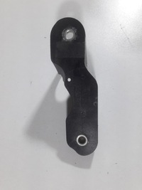 фото thumb №11, Volvo v40 12- кронштейн тросів передач