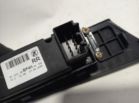 фото thumb №7, Переключатель окон правый задняя mazda 3 03123120