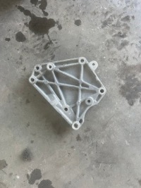 Купити Opel кронштейн кронштейн генератора 55206511, фото thumb