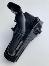 фото thumb №1, Корпус фільтра повітря ford fiesta mk7