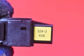 фото thumb №7, Вимикач підігріву сидіння правий 453485 toyota avensis t27 09-11