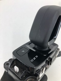 фото thumb №9, Volvo xc40 ручка домкрат перемикання передач europa 32335116