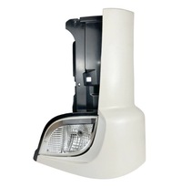 фото thumb №1, Кутник обтікач кабіни лівий mercedes atego 04- kpl.