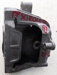 фото thumb №1, Vw scirocco iii 1k8 lift r-line 2.0 tsi подушка двигателя правая 1k0199262am