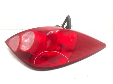 фото thumb №1, Лампа правий зад nissan tiida хетчбек 04-13