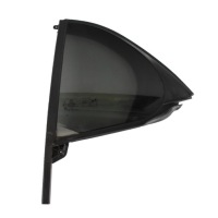 фото thumb №1, Стекло кузовная дверь левый задняя треугольник mercedes gla w156 x156 2017