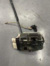 фото thumb №3, Alfa romeo 166 2,4 jtd замок двері перед передній правий