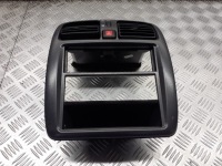 фото thumb №1, Решётка средняя обдув консоль mitsubishi space star