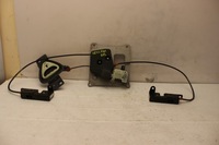 фото thumb №1, Mini r52 cabrio 04r- замок крышки багажника задняя