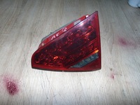 фото thumb №1, Лампа права задня задня audi a5 8t w кришка