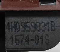 фото thumb №8, Audi a8 s8 d4 4h 2011 кнопка відкривання кришки багажника