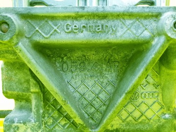 фото thumb №10, Головка права audi a4 b8 a6 c7 a8 d4 q7 touareg phaeton 3.0 tdi 0594af