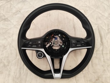 фото thumb №1, Alfa romeo stelvio руль
