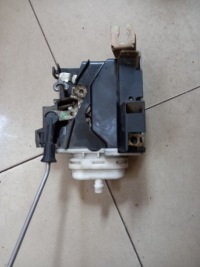 Купить Замок дверь перед правый audi a4 b5, фото thumb