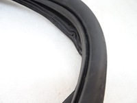 фото thumb №5, Citroen c3 iii права прокладка двері передніх перед 9813059580