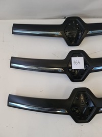 фото thumb №2, Решітка радіатора решітка радіатора logo капот renault trafic iii