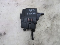 фото thumb №1, Корпус коробка запобіжників kia venga ix20