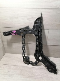 фото thumb №1, Passat b8 напрямна бампер правий задня 3g9807356a