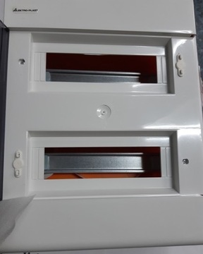 SKRZYNKA ROZDZIELNICA PODTYNKOWA 2x12 EPO SRp-24