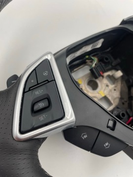 фото thumb №8, Руль chevrolet camaro рестайлинг с подогревом