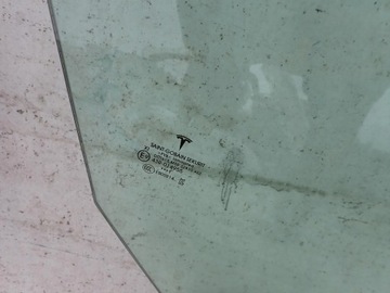 фото thumb №3, Tesla модель 3 17-20 стекло дверь правый перед передняя