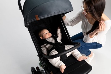 Коляска коляска до 22кг БОЛЬШИЕ КОЛЕСА + аксессуары Lionelo Cloe